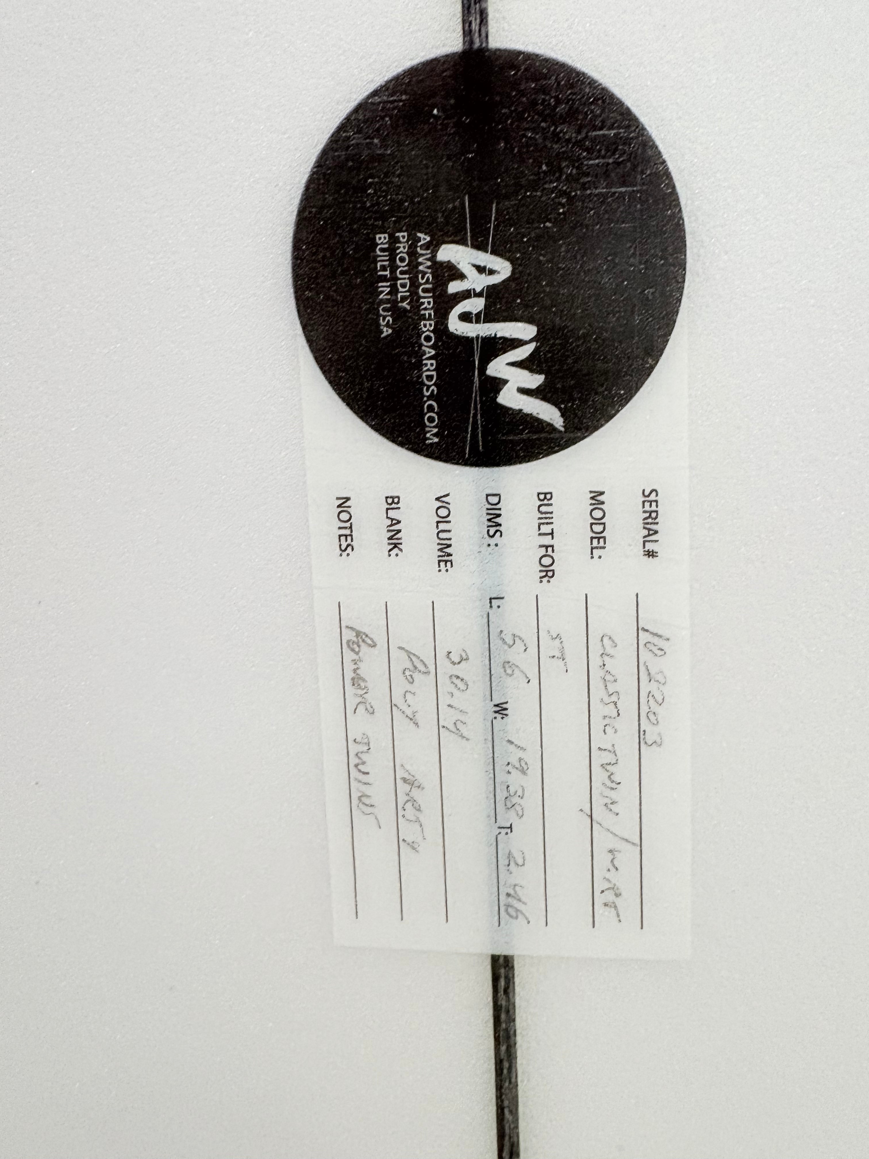 (NEW) Classic Twin 5'6 x 19.38 x 2.46 30.14L FCS II