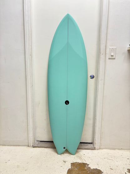 (NEW) Classic Twin 5'6 x 19.5 x 2.45 30.46L Futures