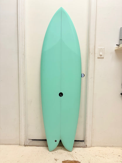 (NEW) Classic Twin 5'10 x 20.75 x 2.45 34.33L Futures