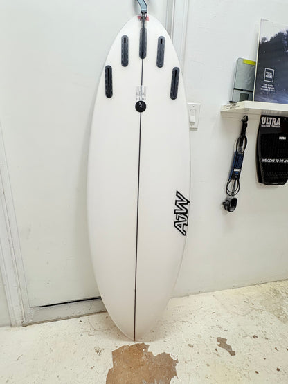 (NEW) Potato Launcher II 5'7 x 19.6 x 2.3L 27L Futures