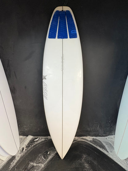 (USED) Jacob Burke X-Stump 5'7 x 19 x 2.35 27L Futures